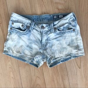 Miss Me Sunny Shorts